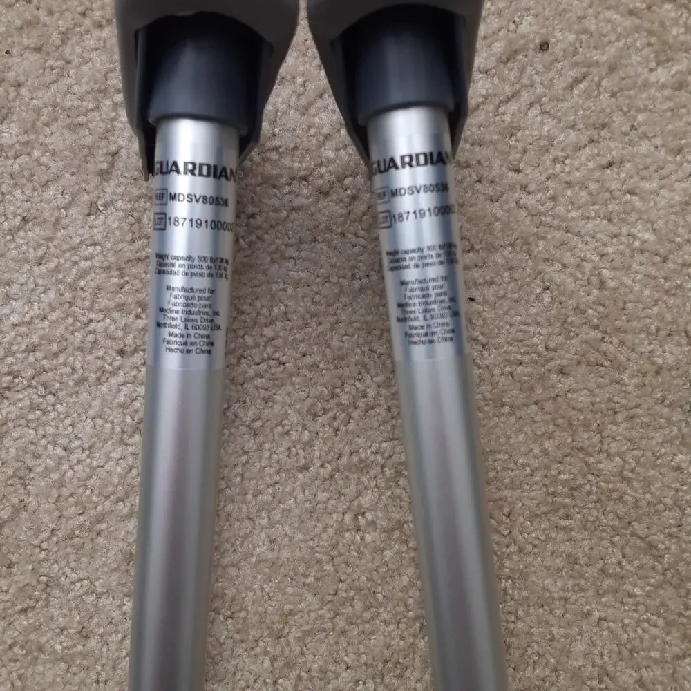 Set of guardian Push-Button Adjustable Aluminum Crutches – Youth 4’ 6” - 5’2